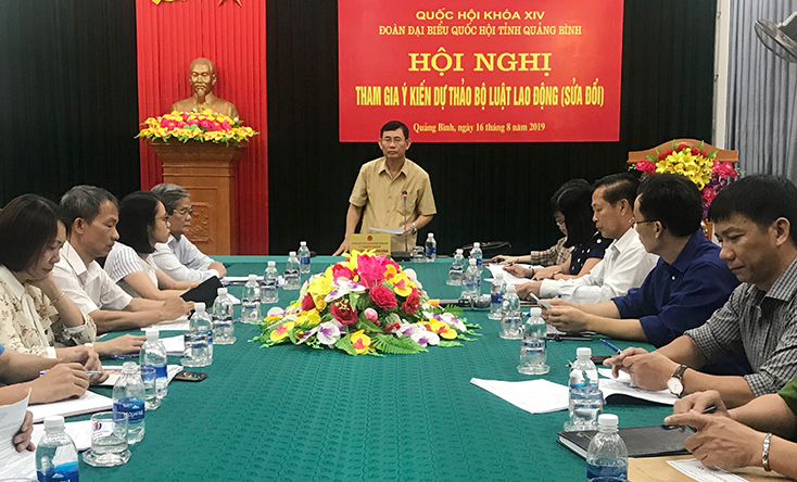 Đoàn đại biểu Quốc hội tỉnh: Tham gia ý kiến vào dự thảo Bộ luật Lao động (sửa đổi)