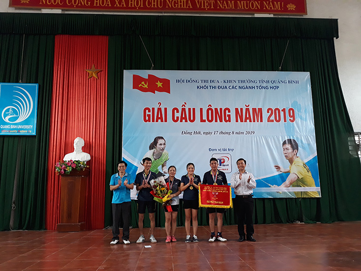 Giải cầu lông Khối thi đua các ngành tổng hợp