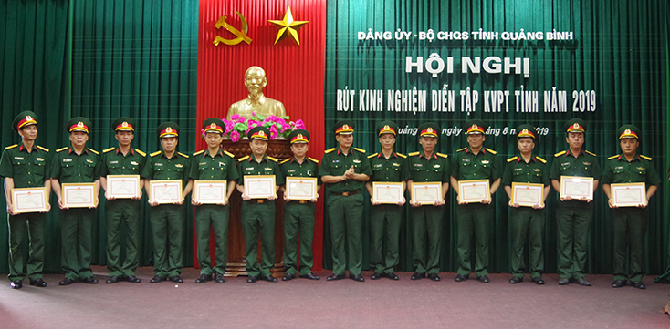 Bộ CHQS tỉnh: Rút kinh nghiệm diễn tập khu vực phòng thủ tỉnh năm 2019