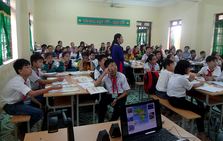 Bố Trạch: Nâng cao chất lượng giáo dục toàn diện