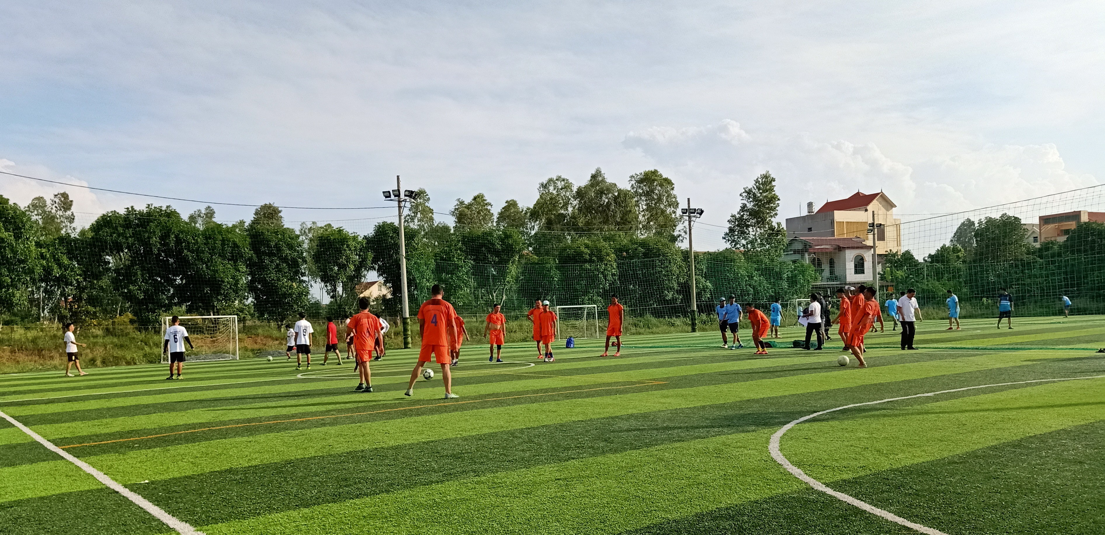 Giải bóng đá mini Khối thi đua các doanh nghiệp 1 năm 2019