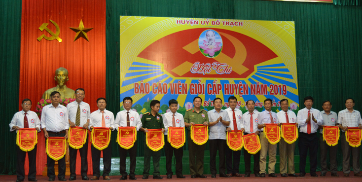 Bố Trạch: Khai mạc "Hội thi báo cáo viên giỏi năm 2019"