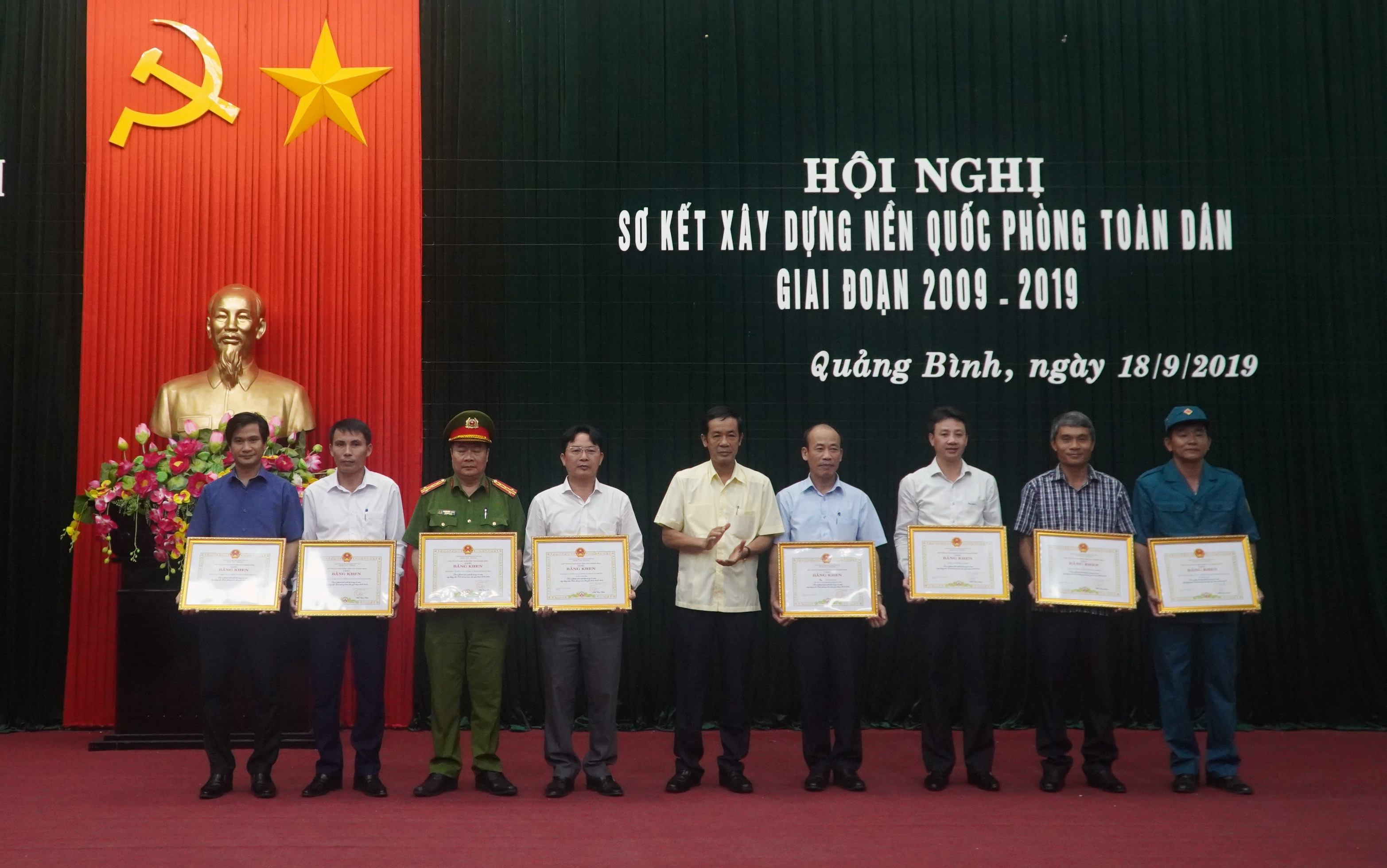 Tiếp tục thực hiện hiệu quả nhiệm vụ xây dựng nền quốc phòng toàn dân trong tình hình mới
