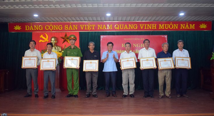 TP. Đồng Hới thực hiện quyết liệt các giải pháp tăng trưởng kinh tế