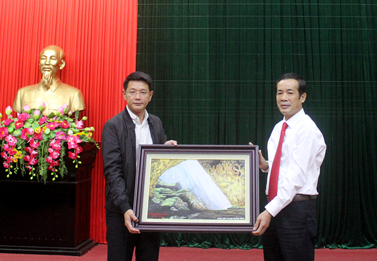 Tỉnh Quảng Bình và tỉnh Nakhon Phanom:  Tiếp tục duy trì, phát triển mối quan hệ hợp tác