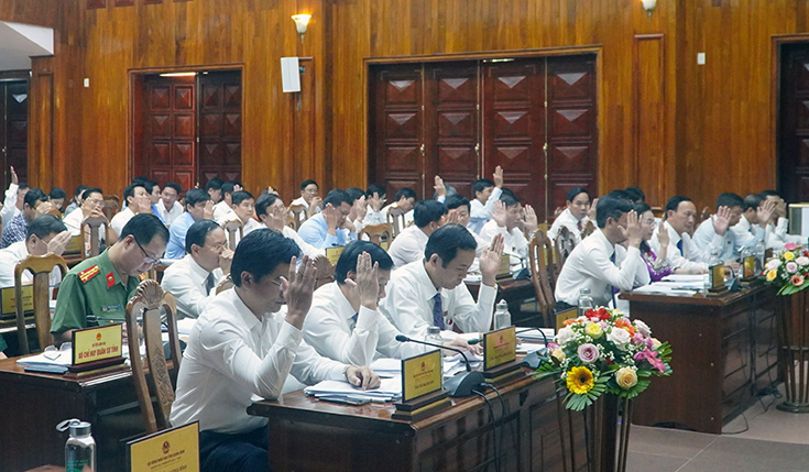 Kỳ họp thứ 11, HĐND tỉnh khóa XVII: Xem xét, thông qua nhiều nội dung quan trọng