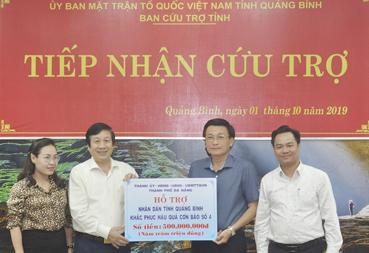 TP. Đà Nẵng hỗ trợ Quảng Bình 500 triệu đồng khắc phục hậu quả mưa lũ