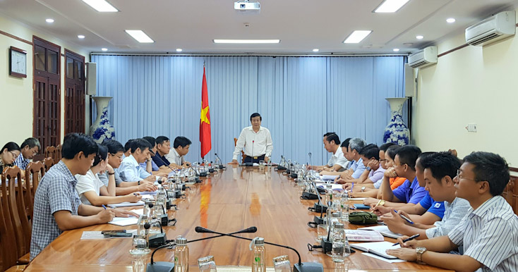 Tập trung giải quyết vướng mắc trong thực hiện dự án thoát nước và vệ sinh môi trường thị xã Ba Đồn
