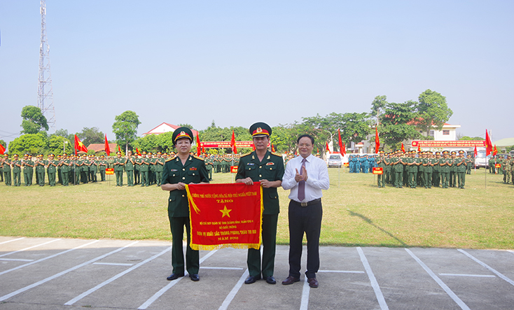 Bộ CHQS tỉnh: Phát động đợt thi đua cao điểm và đón nhận cờ thi đua của Thủ tướng Chính phủ