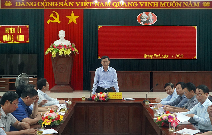 Đồng chí Phó Bí thư Thường trực Tỉnh ủy làm việc với Ban Thường vụ Huyện ủy Quảng Ninh