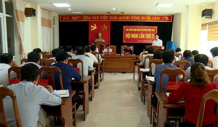 BCH Đảng bộ huyện Quảng Trạch họp phiên thường kỳ
