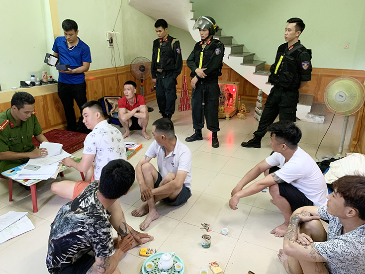 Triệt phá chuyên án cho vay lãi nặng, triệu tập gần 50 đối tượng liên quan