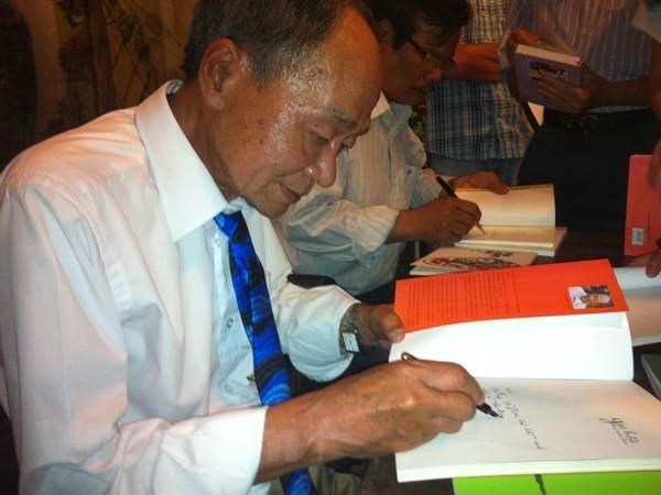Vĩnh biệt thi sỹ tài hoa Du Tử Lê - tác giả của 'Khúc thụy du'
