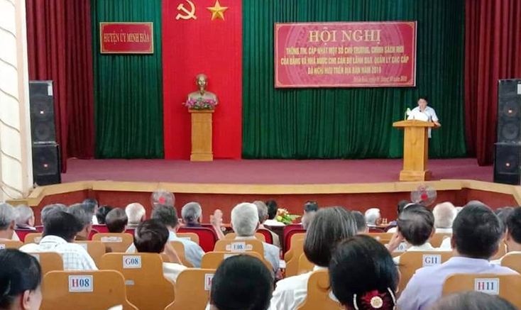 Minh Hóa: Cập nhật chủ trương, chính sách mới cho cán bộ đã nghỉ hưu