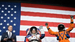[Video] NASA giới thiệu các mẫu quần áo phi hành gia mới