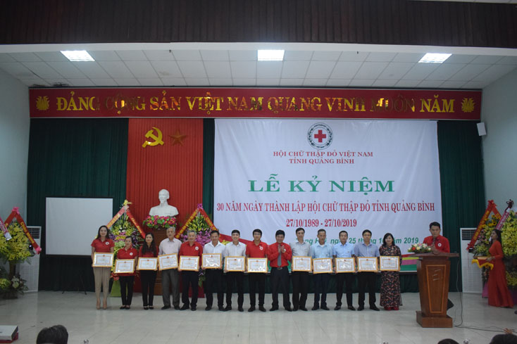Hội Chữ thập đỏ tỉnh: Kỷ niệm 30 năm ngày thành lập và tổng kết đợt thi đua đặc biệt