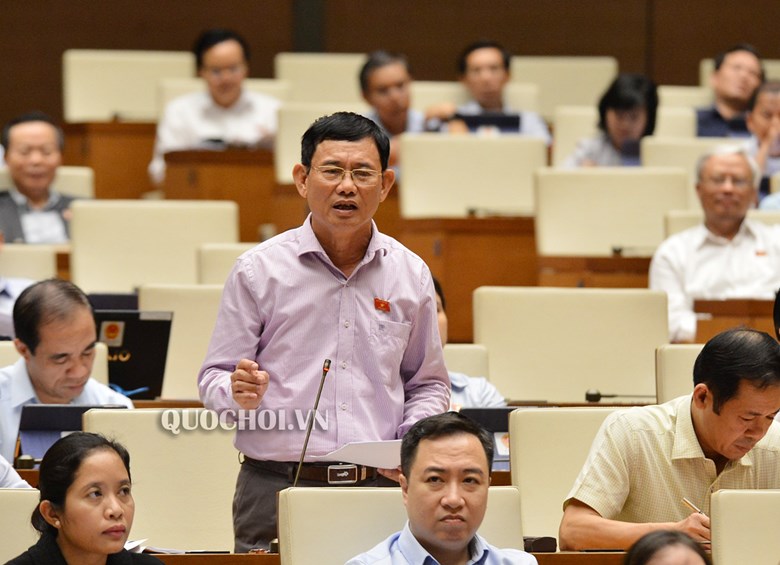 Kỳ họp thứ 8, Quốc hội khóa XIV: Đại biểu Quốc hội tỉnh Quảng Bình tích cực đóng góp ý kiến