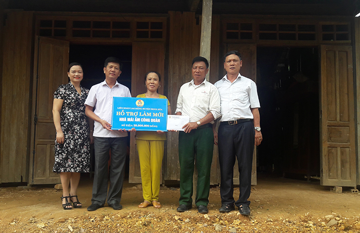 LĐLĐ huyện Minh Hóa:  Nỗ lực chăm lo, bảo vệ người lao động
