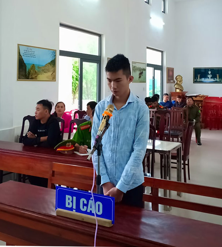 Đối tượng làm giả con dấu, tài liệu của cơ quan nhà nước lãnh án