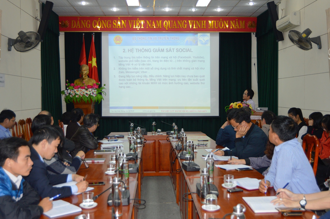 Kỹ năng giám sát và phân tích thông tin trên không gian mạng