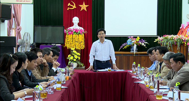 Đồng chí Bí thư Thị ủy Ba Đồn làm việc với Đảng ủy phường Ba Đồn