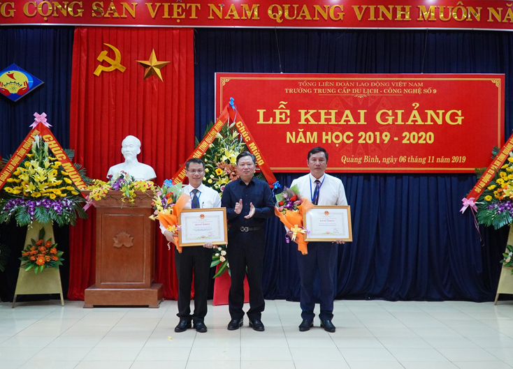 Trường trung cấp Du lịch-Công nghệ số 9 khai giảng năm học mới 2019-2020