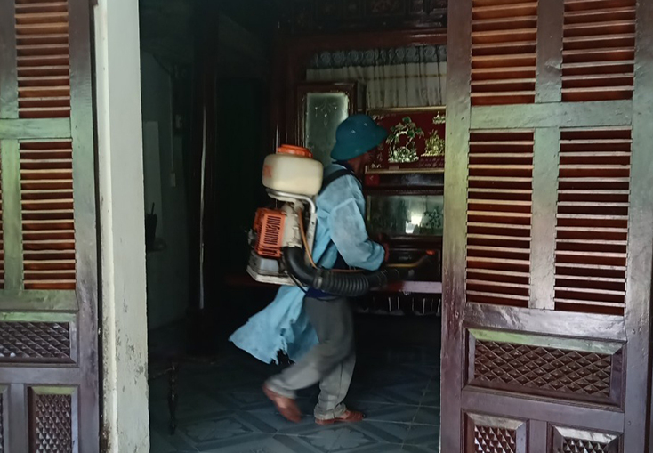 Làm gì để không bị mắc sốt xuất huyết?