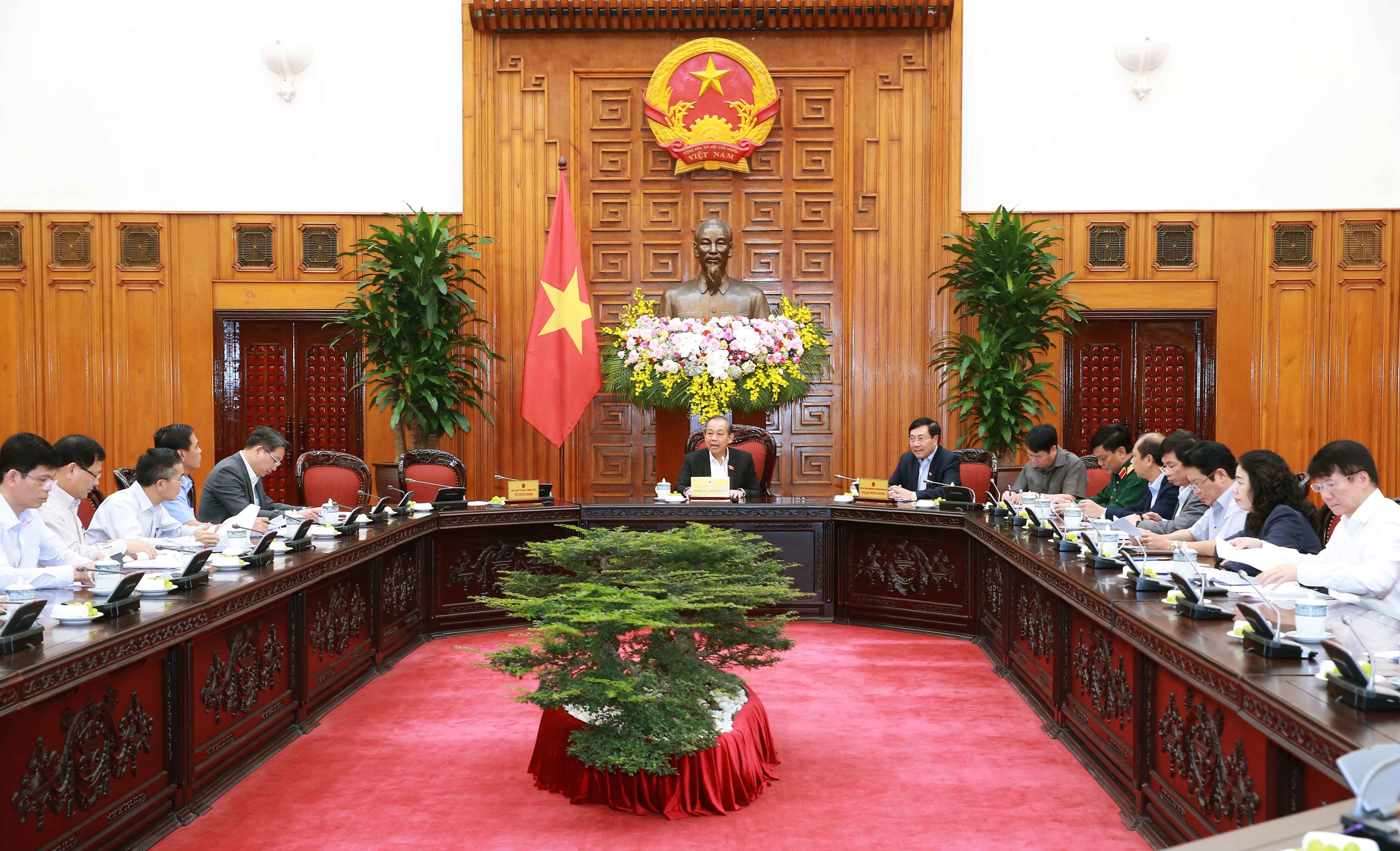 Lãnh đạo Chính phủ họp chỉ đạo giải quyết vụ việc 39 người tử vong tại Anh
