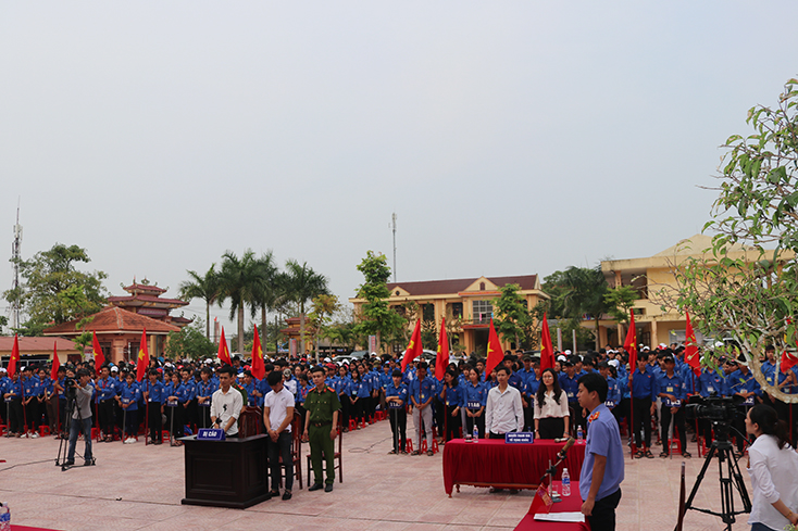"Không ngừng nâng cao nhận thức và ý thức chấp hành pháp luật cho mỗi một người dân"