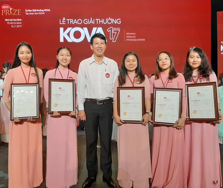 5 sinh viên Trường đại học Quảng Bình nhận học bổng Kova 2019