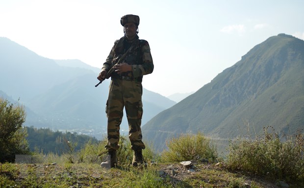 Giao tranh dữ dội giữa binh sỹ Ấn Độ-Pakistan dọc ranh giới ở Kashmir