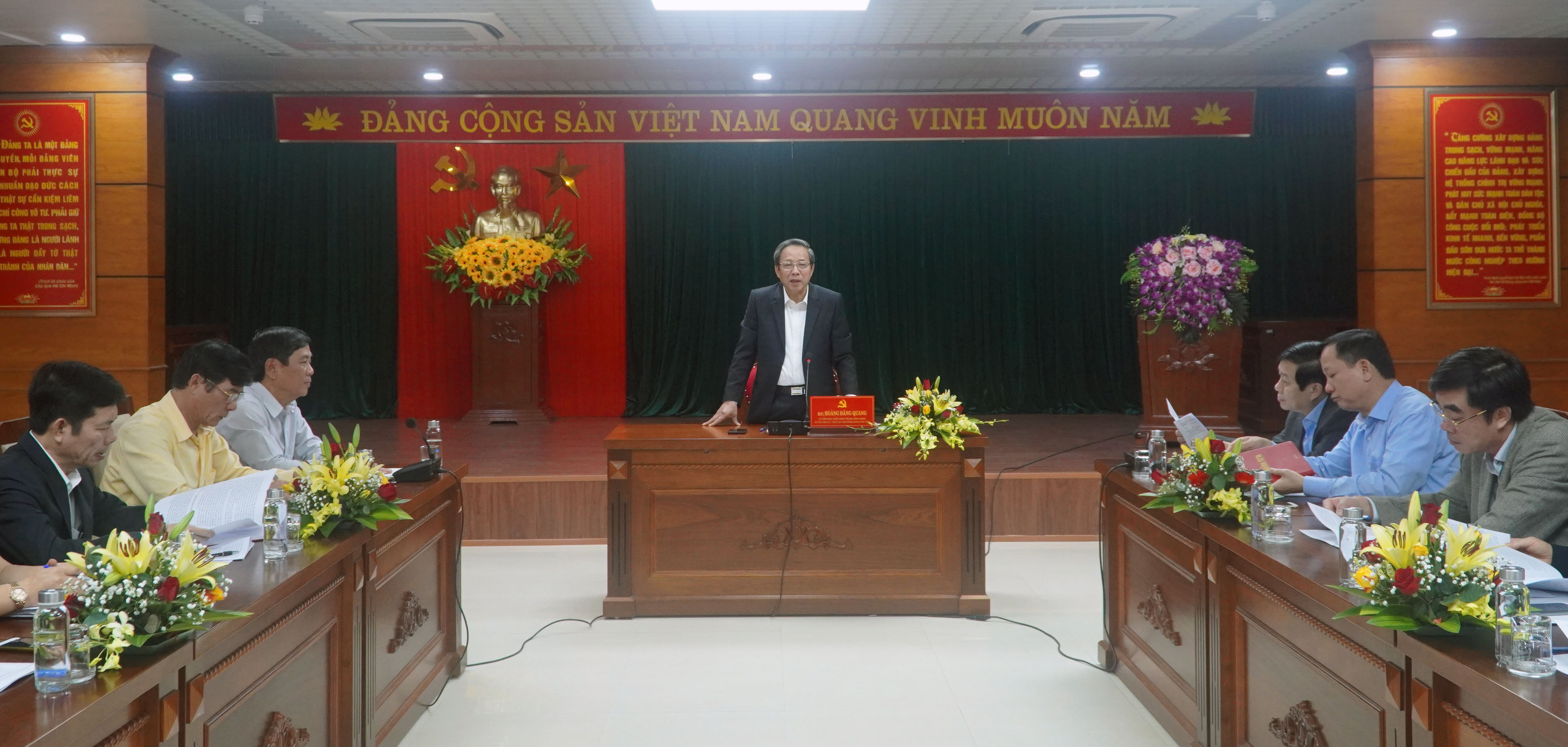 Đồng chí Bí thư Tỉnh ủy làm việc với Ban Thường vụ Thành ủy Đồng Hới
