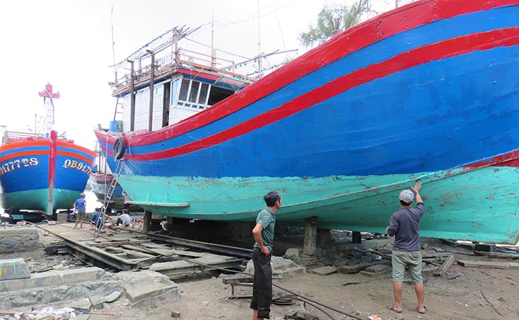 Thực hiện cải hoán tàu cá: Bộn bề nỗi lo