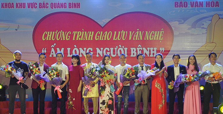 Cho yêu thương, nhân hạnh phúc