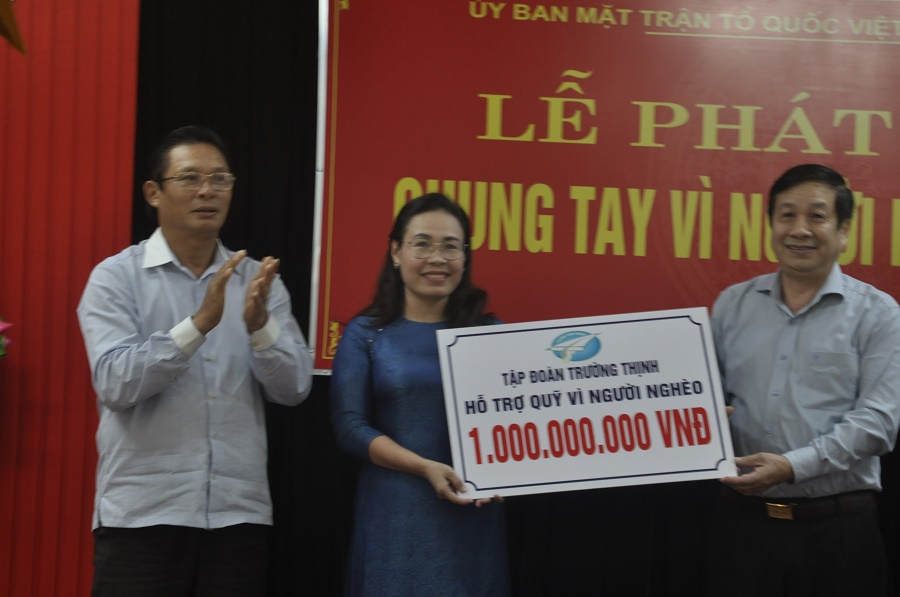 Đã có 212 tập thể, cá nhân ủng hộ Quỹ Vì người nghèo năm 2019