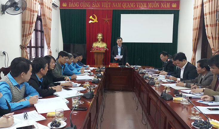Tăng cường giám sát thực hiện chế độ chính sách cho người lao động