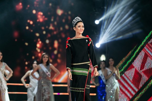 Hoa hậu H'Hen Niê: Niềm kiêu hãnh giữa đại ngàn Tây Nguyên