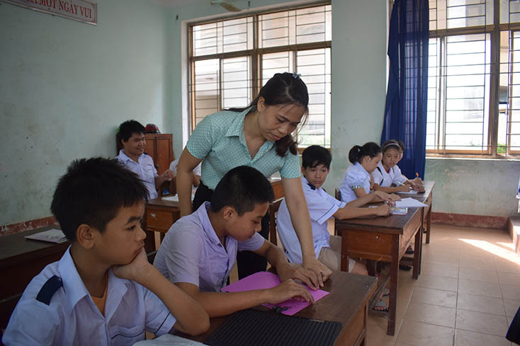 Hỗ trợ người khuyết tật hòa nhập cộng đồng
