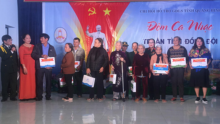 Đêm nhạc tri ân tình đồng đội