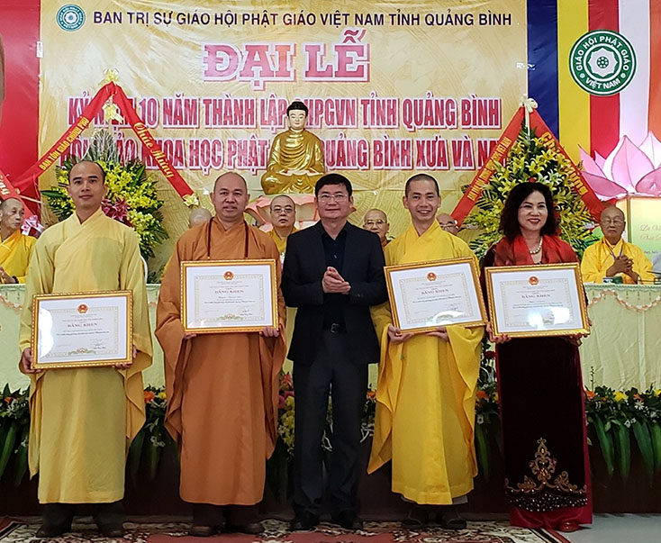 Kỷ niệm 10 năm thành lập Giáo hội Phật giáo Việt Nam tỉnh Quảng Bình