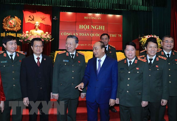 Thủ tướng: Công an nhân dân kiên quyết chống các biểu hiện vô cảm