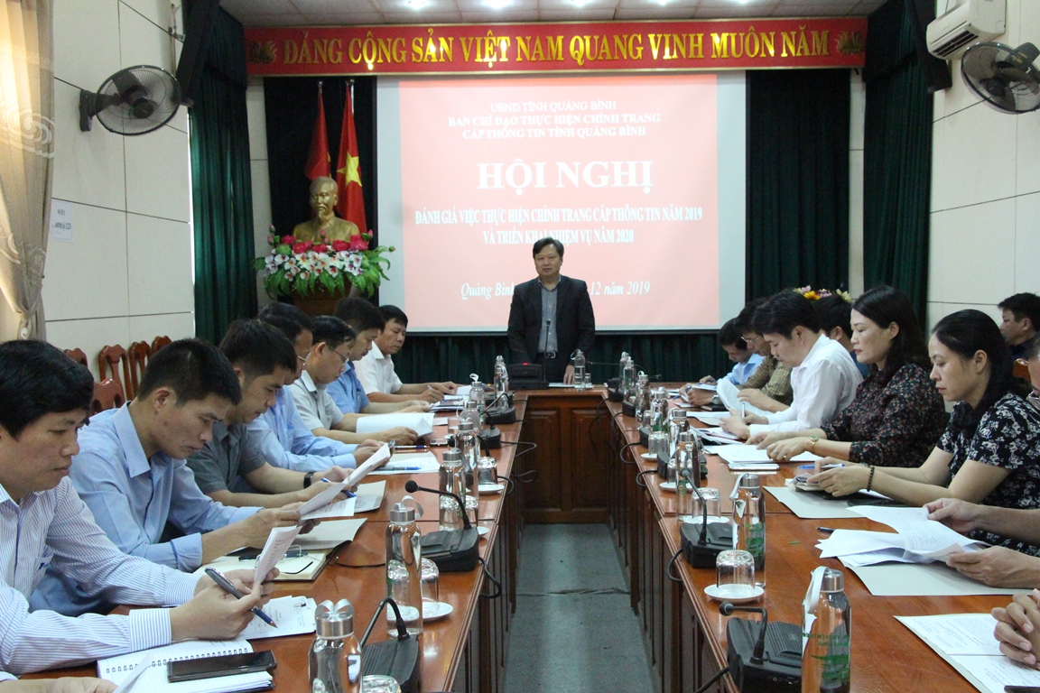 Tiến độ chỉnh trang cáp thông tin còn chậm
