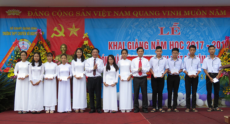 "Dân vận khéo" trong xây dựng Quỹ khuyến tài hỗ trợ học sinh nghèo học giỏi