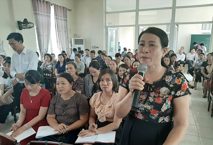 LĐLĐ tỉnh:  Quan tâm bảo vệ chế độ, chính sách cho người lao động