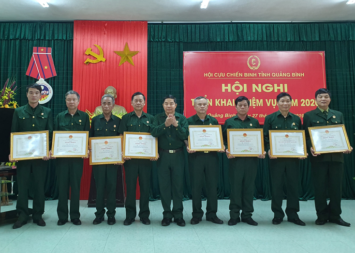 Giữ vững và phát huy bản chất, truyền thống "Bộ đội Cụ Hồ"
