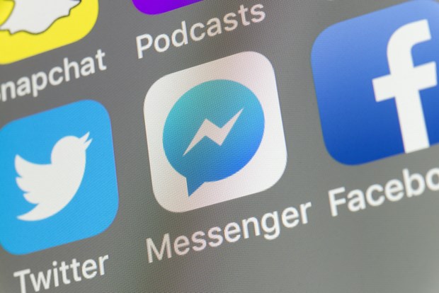 Để đăng ký dùng Messenger bắt buộc phải có tài khoản Facebook