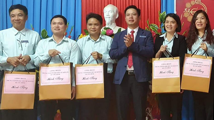 Tổ chức chương trình "Tết sum vầy" cho đoàn viên, người lao động