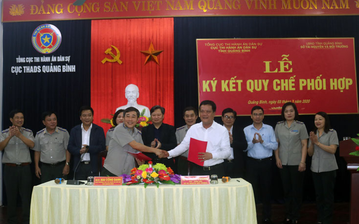 Cục Thi hành án dân sự tỉnh và Sở Tài nguyên - Môi trường ký kết quy chế phối hợp