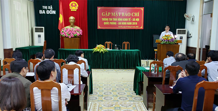 Thị xã Ba Đồn: Gặp mặt báo chí thông tin tình hình kinh tế-xã hội, quốc phòng-an ninh năm 2019