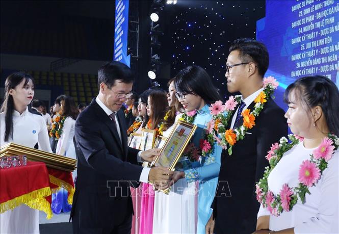 Hội Sinh viên Việt Nam đón nhận Huân chương Độc lập Hạng Nhất